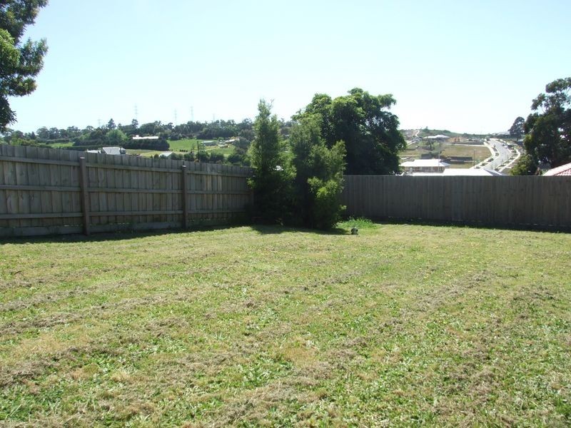 52 Ben Drive, Pakenham VIC 3810