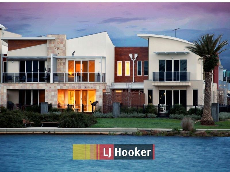 5/16-20 Cormorant Parade, Pakenham VIC 3810
