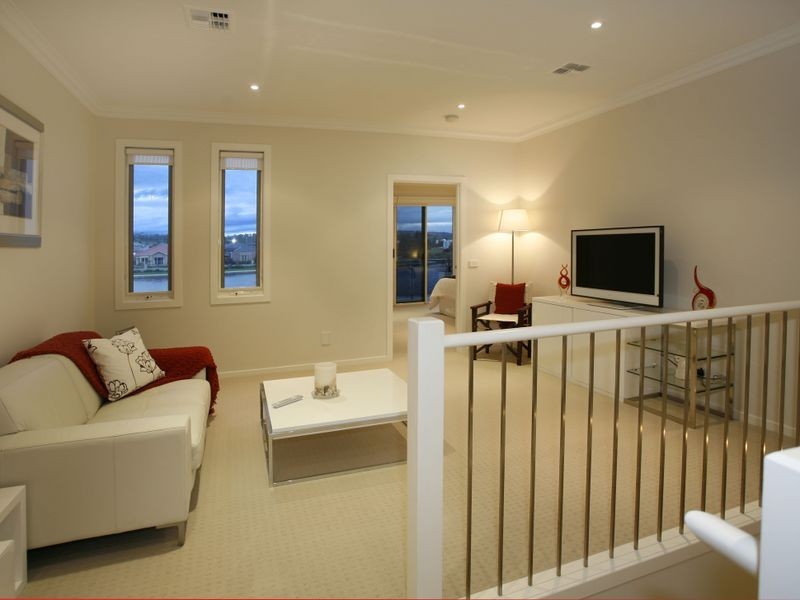 5/16-20 Cormorant Parade, Pakenham VIC 3810