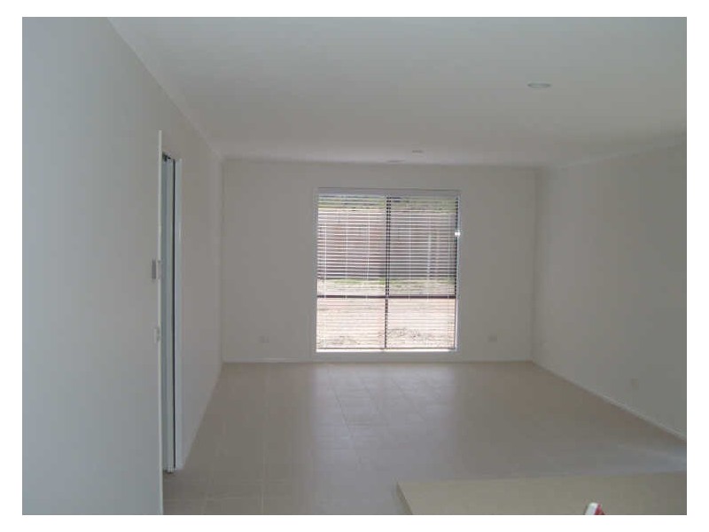 71 Leigh Drive, Pakenham VIC 3810