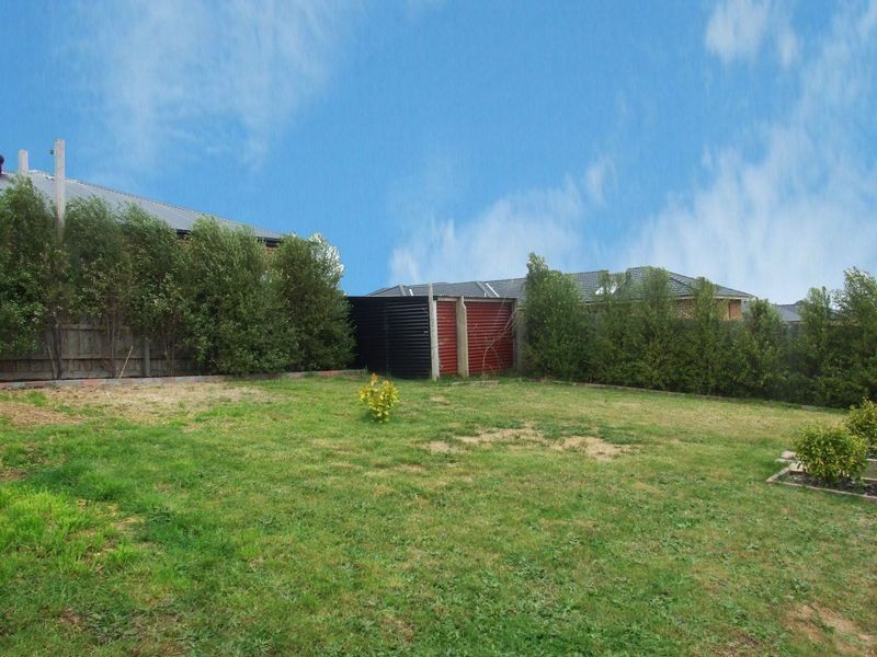7 Yellowgum Drive, Pakenham VIC 3810