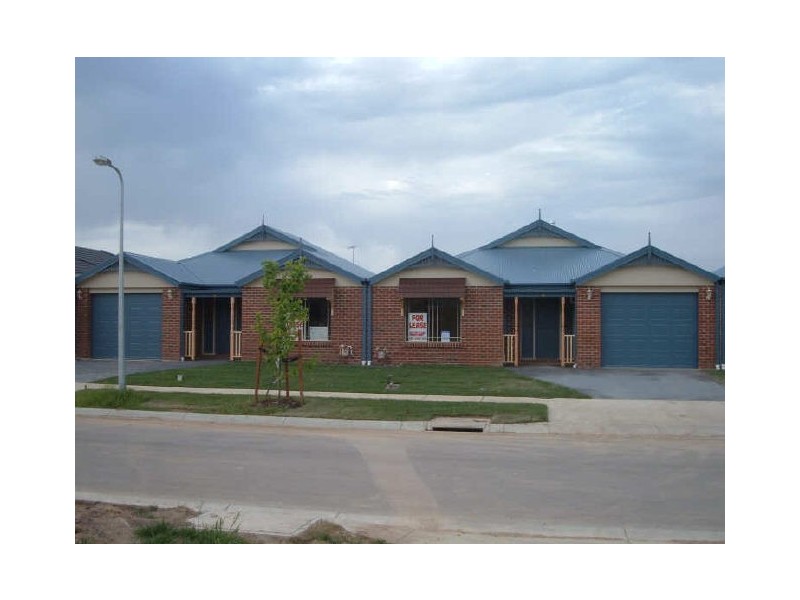 21 Grand Central Boulevard, Pakenham VIC 3810