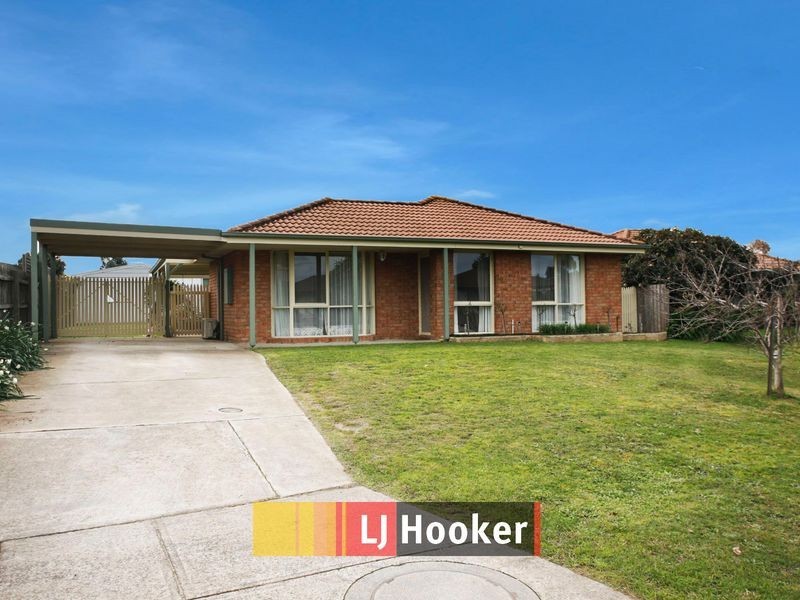 4 Martingale Place, Pakenham VIC 3810