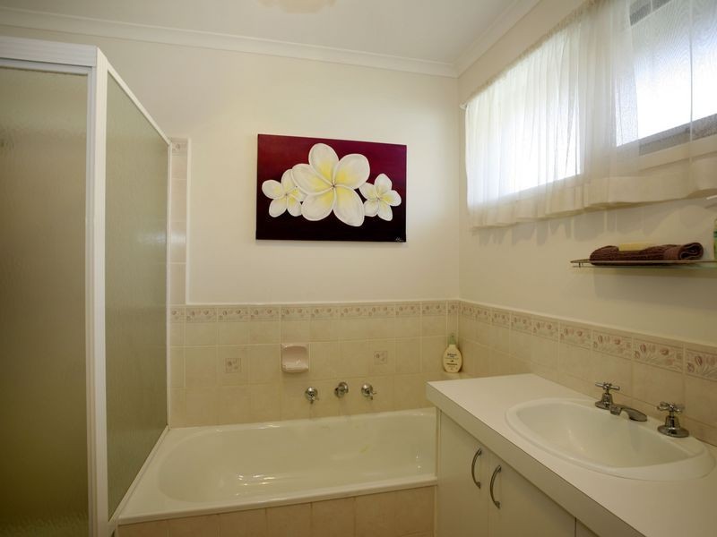 4 Martingale Place, Pakenham VIC 3810