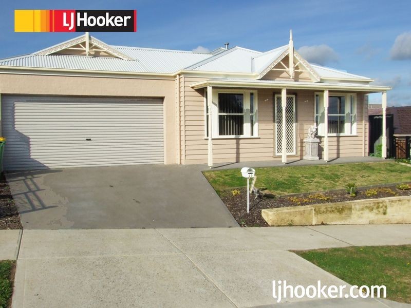 20 Huron Parkway, Pakenham VIC 3810