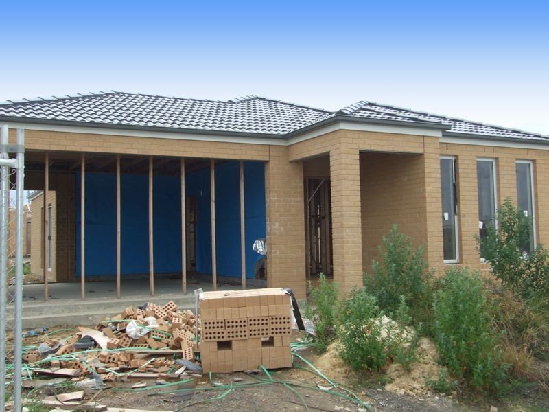 Lot 914 Bluehills Boulevard, Pakenham VIC 3810