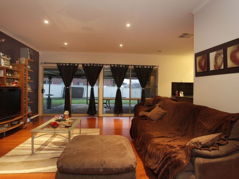 1 Sassafras Close, Pakenham VIC 3810