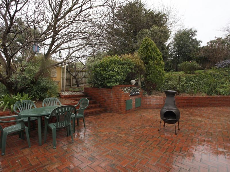9 Mansell Court, Garfield VIC 3814