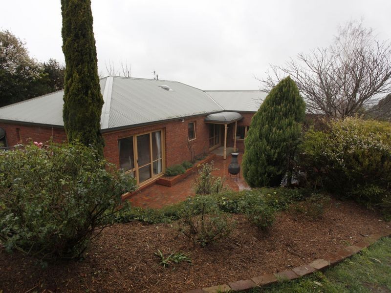 9 Mansell Court, Garfield VIC 3814