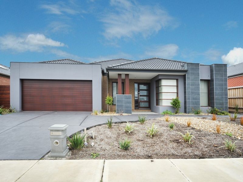 41 Flinders Park Drive, Officer VIC 3809