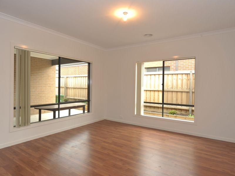 41 Flinders Park Drive, Officer VIC 3809