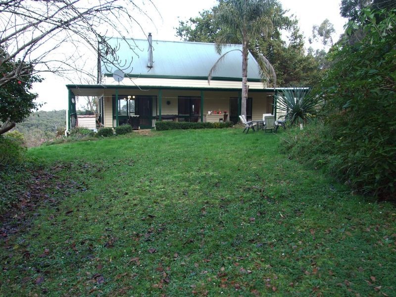 211 Old Gembrook Road, Pakenham Upper VIC 3810