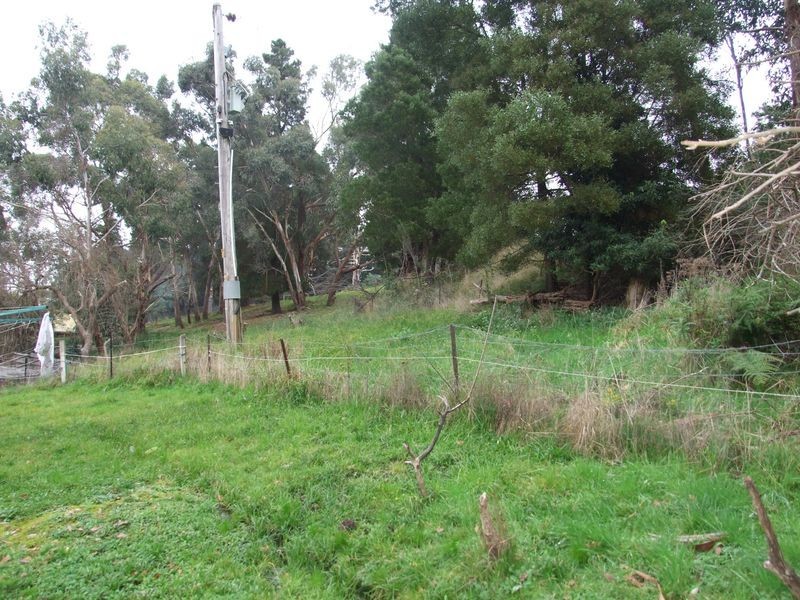 211 Old Gembrook Road, Pakenham Upper VIC 3810