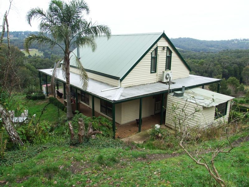 211 Old Gembrook Road, Pakenham Upper VIC 3810