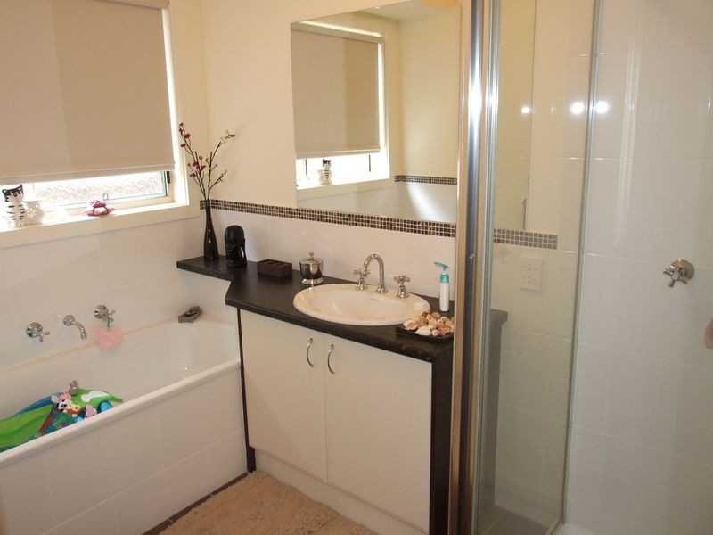 44 Ben Drive, Pakenham VIC 3810