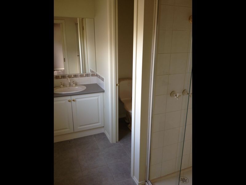 5 Renlik Court, Pakenham VIC 3810