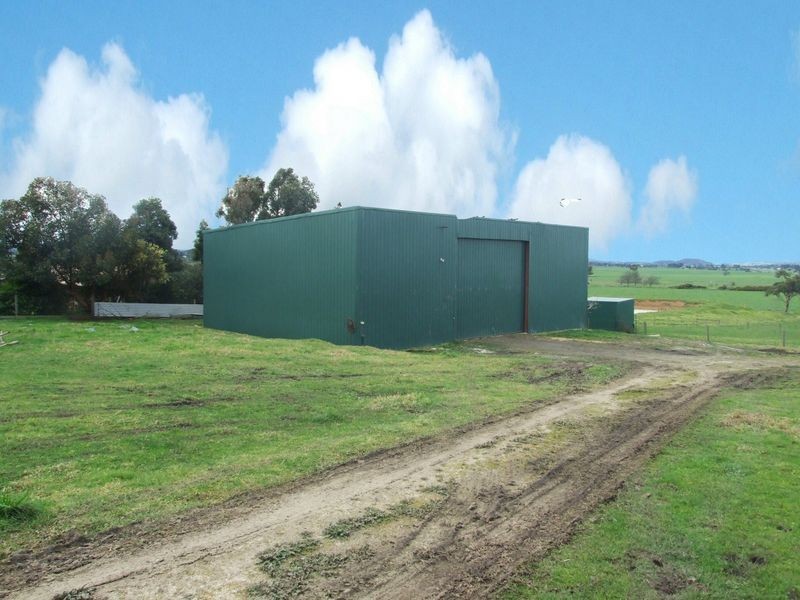 114 Ryan Road, Pakenham VIC 3810