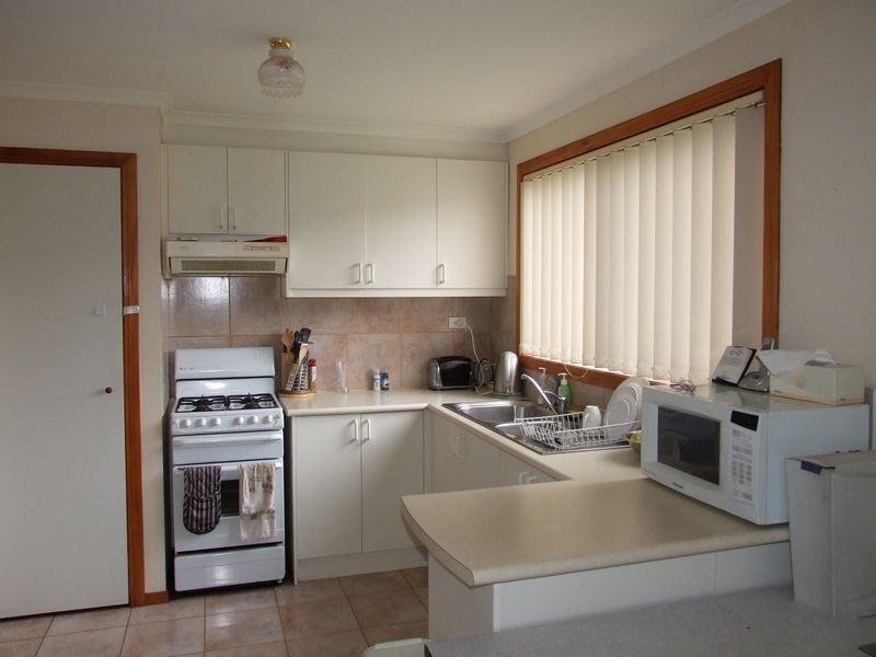 15 Maria Crescent, Pakenham VIC 3810