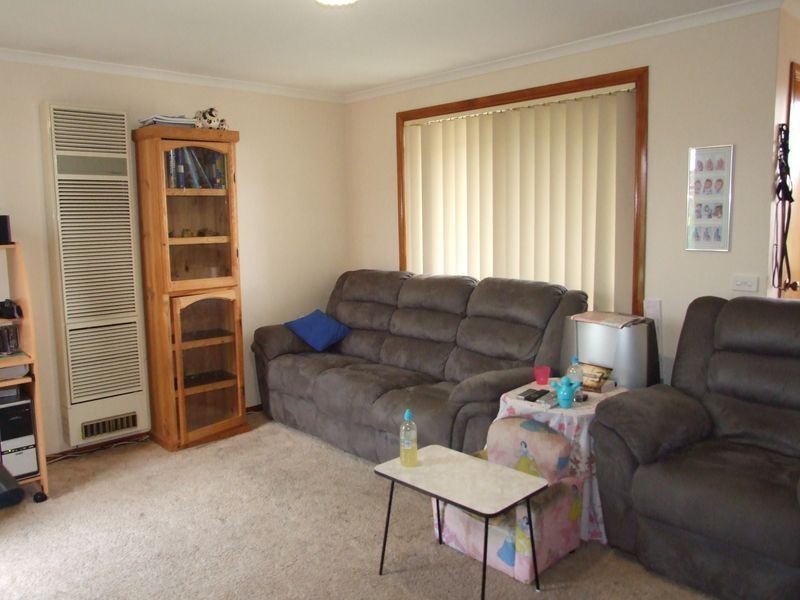 15 Maria Crescent, Pakenham VIC 3810