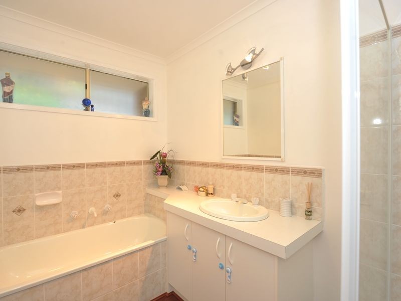 5 Breyleigh Drive, Pakenham VIC 3810