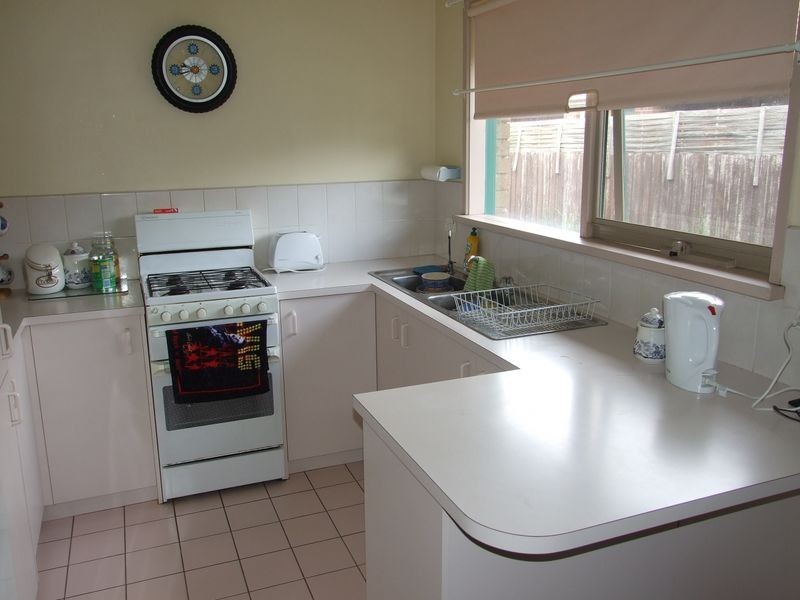 9 Osborn Grove, Pakenham VIC 3810