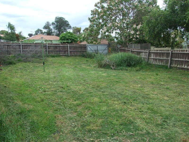 9 Osborn Grove, Pakenham VIC 3810