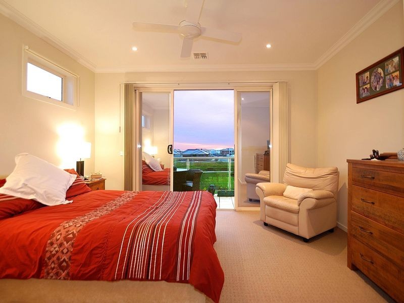 1/16-20 Cormorant Parade, Pakenham VIC 3810