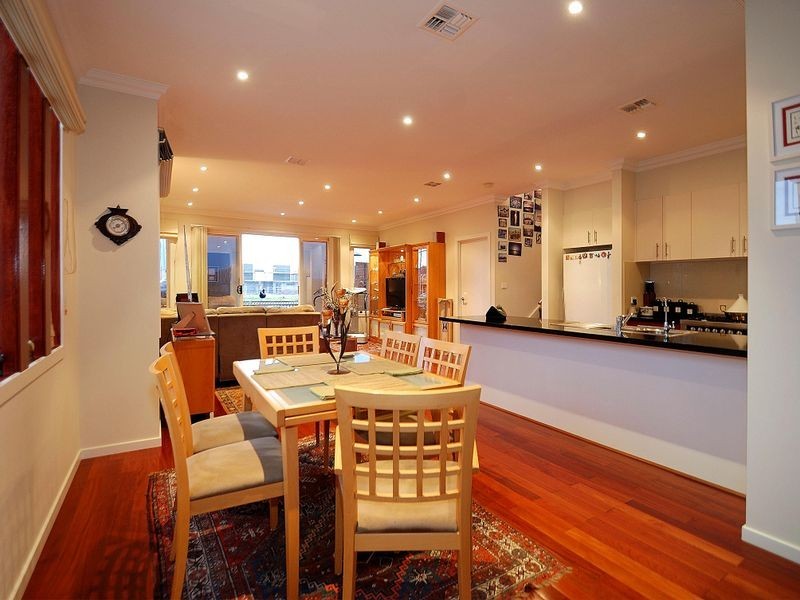 1/16-20 Cormorant Parade, Pakenham VIC 3810