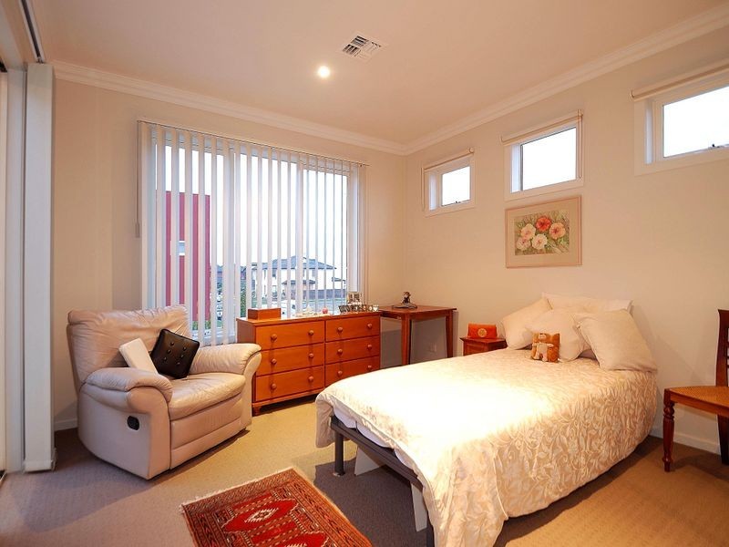 1/16-20 Cormorant Parade, Pakenham VIC 3810