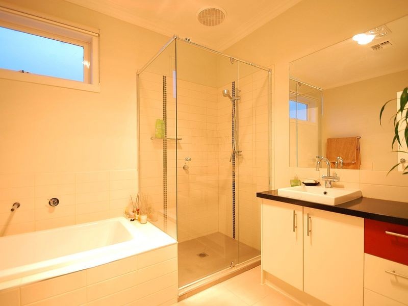 1/16-20 Cormorant Parade, Pakenham VIC 3810