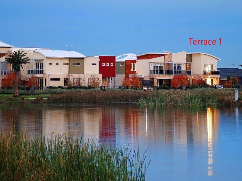 1/16-20 Cormorant Parade, Pakenham VIC 3810