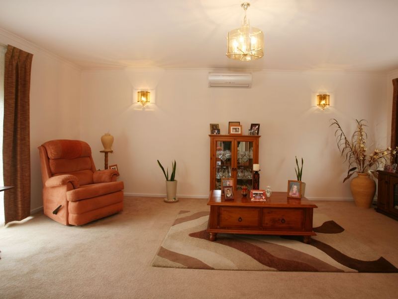 10/19 Eagle Drive, Pakenham VIC 3810