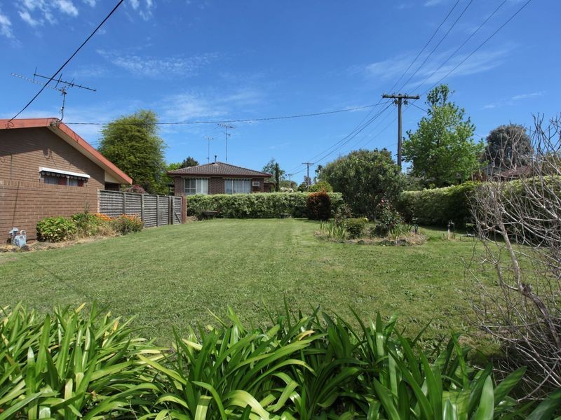 1 Leonard Court, Pakenham VIC 3810