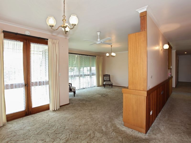 1 Leonard Court, Pakenham VIC 3810