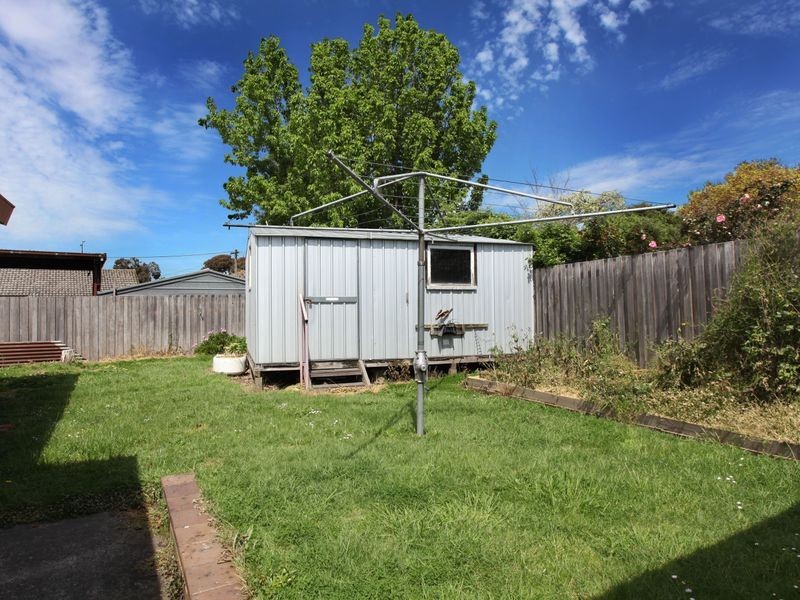 1 Leonard Court, Pakenham VIC 3810