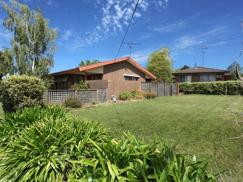 1 Leonard Court, Pakenham VIC 3810