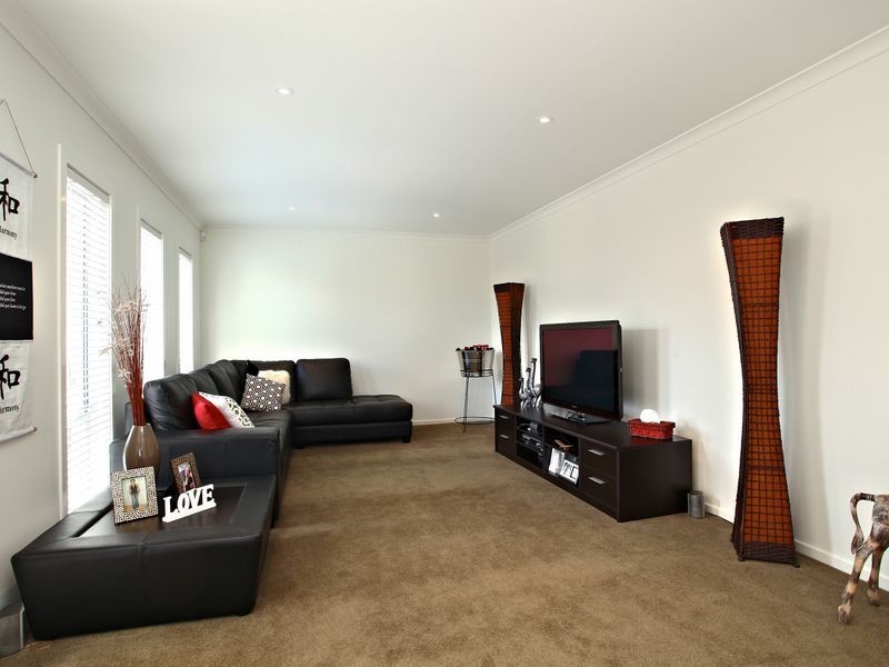 16 Lords Lane, Officer VIC 3809