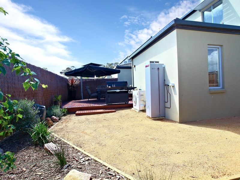 16 Lords Lane, Officer VIC 3809