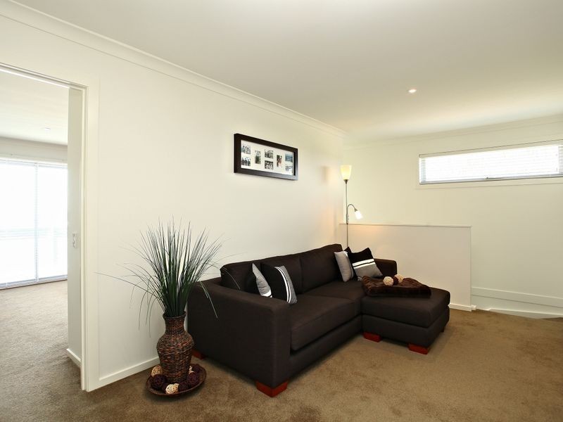 16 Lords Lane, Officer VIC 3809