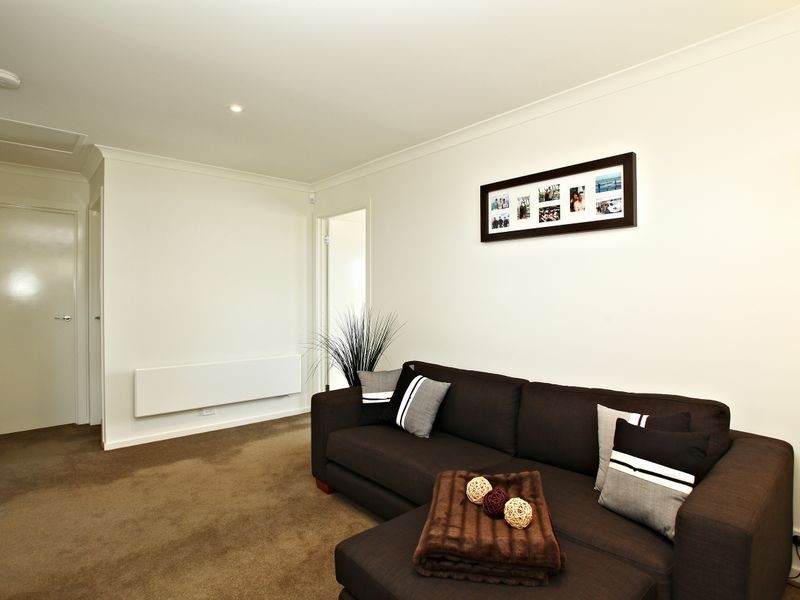 16 Lords Lane, Officer VIC 3809