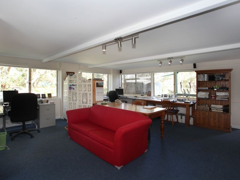 50 Baroona Road, Maryknoll VIC 3812