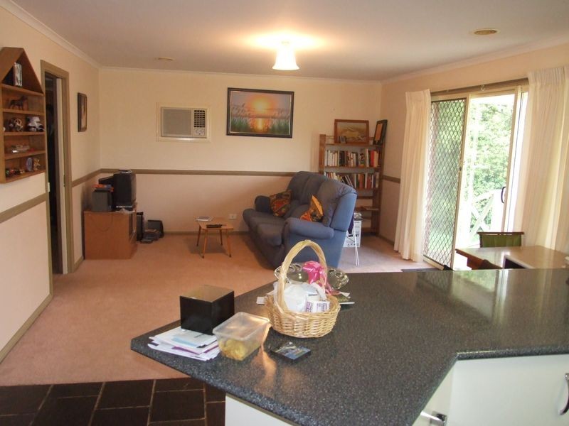 100 Eagle Drive, Pakenham VIC 3810