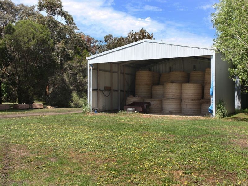 825 Koo Wee Rup Road, Pakenham VIC 3810