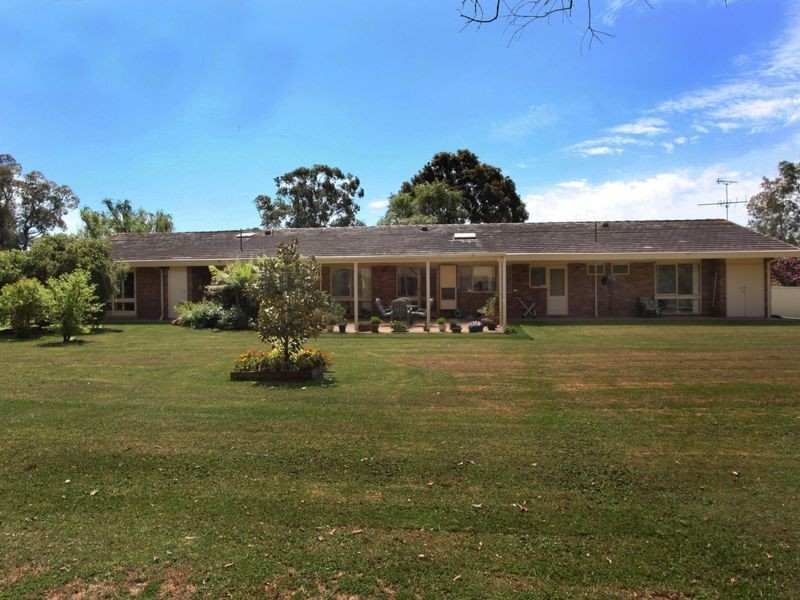 825 Koo Wee Rup Road, Pakenham VIC 3810