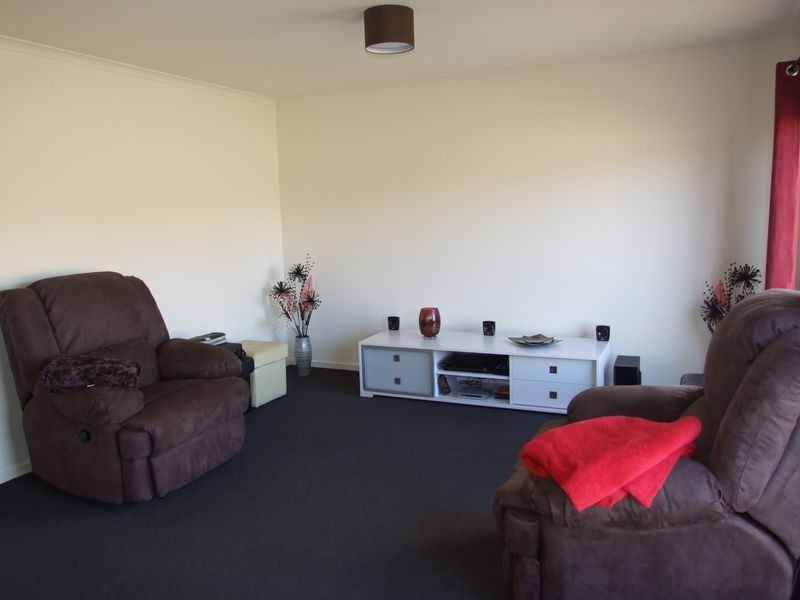 10 Delphinium Road, Pakenham VIC 3810