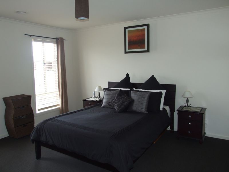 10 Delphinium Road, Pakenham VIC 3810