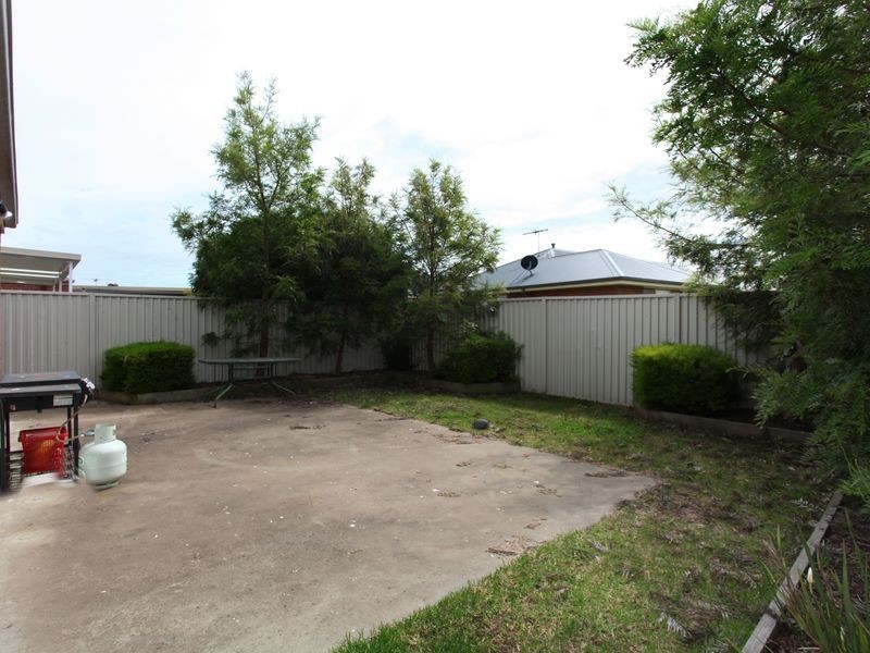 4 Ashwood Grove, Pakenham VIC 3810