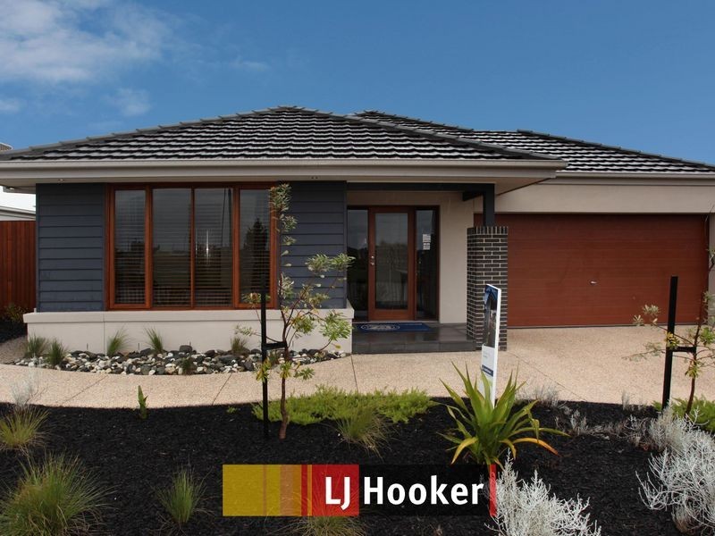865 Webster Way, Pakenham VIC 3810