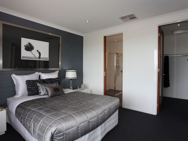 865 Webster Way, Pakenham VIC 3810