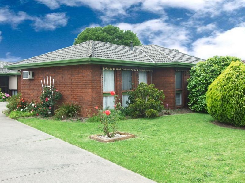 1/7 Snodgrass Street, Pakenham VIC 3810